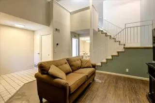 Photo #4: ML81903471 Listing