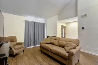 Photo #5: ML81903471 Listing