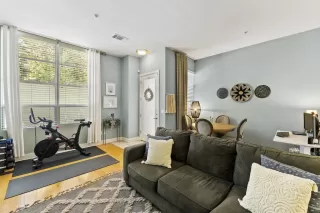 Photo #5: ML81903990 Listing