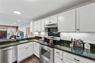 Photo #4: ML81906646 Listing 