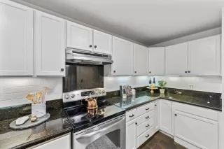 Photo #5: ML81906646 Listing 