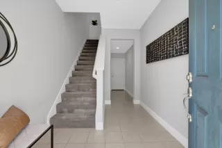 Photo #5: ML81907457 Listing 