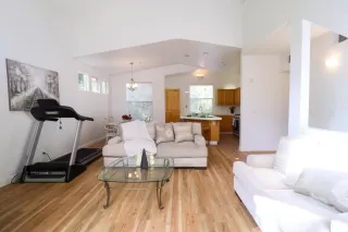 Photo #4: ML81908737 Listing 