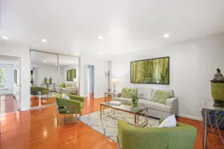 Photo #5: ML81909001 Listing