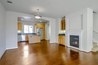 Photo #4: ML81911614 Listing