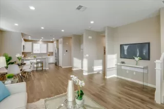 Photo #4: ML81912025 Listing 