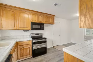 Photo #6: ML81912029 Listing