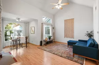 Photo #5: ML81912122 Listing