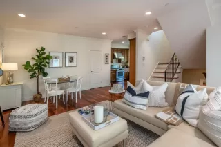 Photo #5: ML81912344 Listing