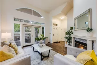 Photo #2: ML81915352 Listing