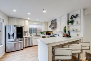 Photo #6: ML81915352 Listing