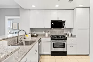 Photo #6: ML81915355 Listing