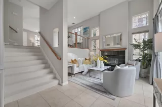 Photo #4: ML81915611 Listing