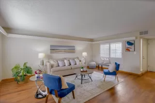 Photo #5: ML81916075 Listing