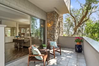 Photo #5: ML81916328 Listing