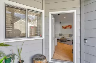 Photo #5: ML81916397 Listing