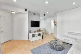 Photo #6: ML81916397 Listing