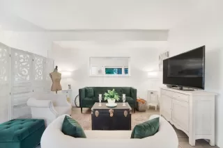 Photo #1: ML81916398 Listing