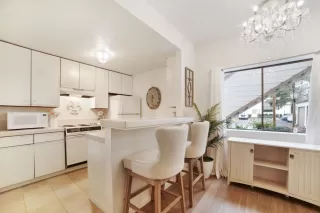 Photo #5: ML81916398 Listing