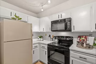 Photo #5: ML81916494 Listing