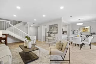 Photo #4: ML81916573 Listing