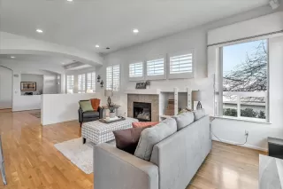 Photo #5: ML81916794 Listing