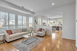 Photo #6: ML81916794 Listing