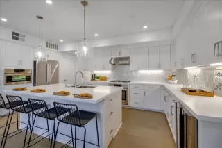 Photo #4: ML81918066 Listing