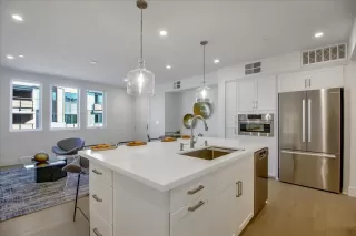 Photo #5: ML81918066 Listing