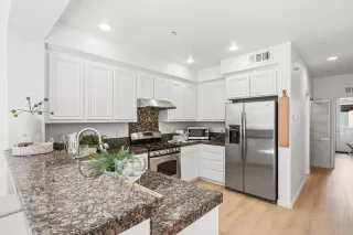 Photo #4: ML81918076 Listing