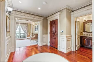 Photo #4: ML81918157 Listing