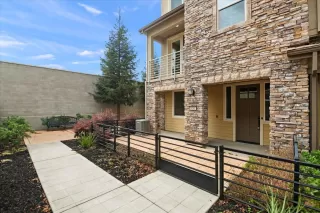 Photo #2: ML81918381 Listing 