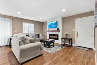 Photo #2: ML81918989 Listing 