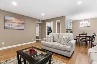 Photo #4: ML81918989 Listing 