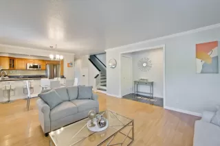 Photo #4: ML81919006 Listing