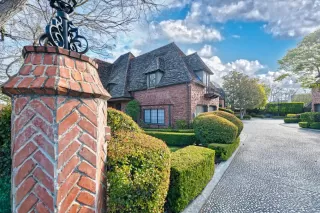 Photo #2: ML81920904 Listing