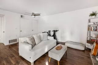 Photo #4: ML81921048 Listing 