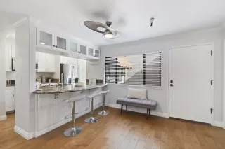 Photo #5: ML81921968 Listing 