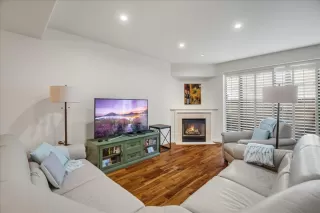 Photo #5: ML81922095 Listing 