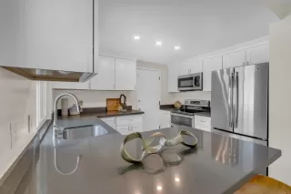 Photo #4: ML81922596 Listing