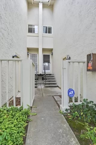 Photo #4: ML81922681 Listing 