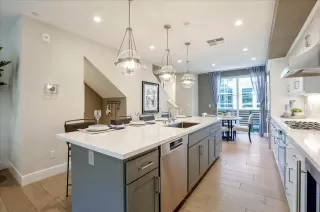 Photo #6: ML81923020 Listing