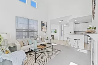 Photo #5: ML81923040 Listing