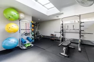 Photo #5: ML81924326 Listing