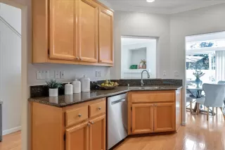 Photo #5: ML81924513 Listing