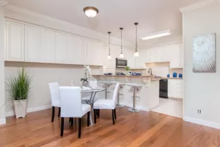 Photo #5: ML81924596 Listing