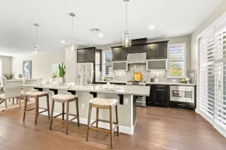 Photo #1: ML81924683 Listing 