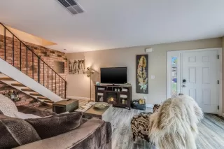 Photo #3: ML81926028 Listing 