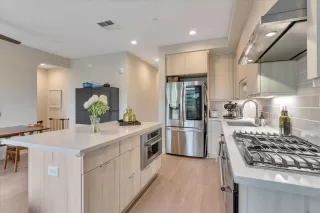 Photo #6: ML81926677 Listing