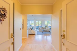 Photo #2: ML81928546 Listing 